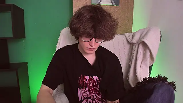 Snapshot of Syndy_Dels chatting on February 17, 2026, 1:07 pm Syndy Dels online show from February 17, 2026, 1:07 pm