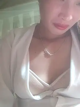 HGiasexy69 online show from May 17, 2026, 1:40 pm