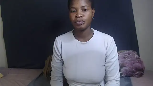 Snapshot of MarbleGoddess96 chatting on November 13, 2025, 5:12 pm MarbleGoddess96 online show from November 13, 2025, 5:12 pm