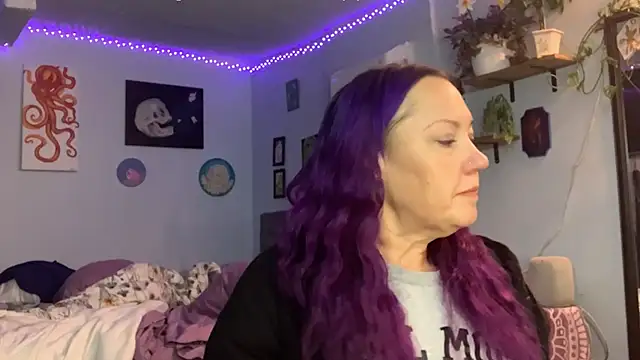 Snapshot of kristallic chatting on January 11, 2026, 3:06 pm kristallic online show from January 11, 2026, 3:06 pm