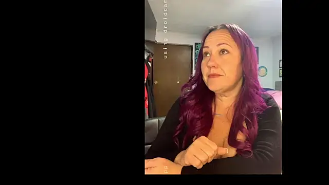 Snapshot of kristallic chatting on February 6, 2026, 5:38 pm kristallic online show from February 6, 2026, 5:38 pm