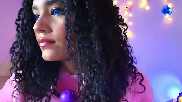 Aprilsweet2005 online show from December 2, 2025, 1:17 pm