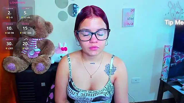 Emma boo online show from March 25, 2026, 3:29 pm