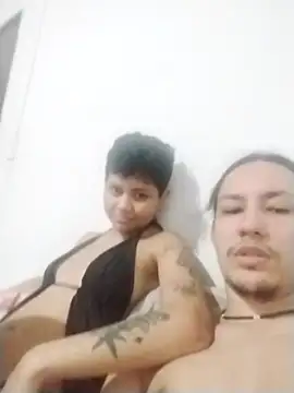 Iasmimbuttercup online show from November 8, 2025, 2:12 am