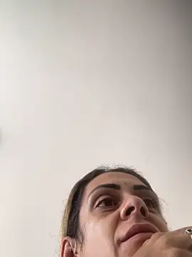 sabrinaneves online show from February 5, 2026, 4:22 pm