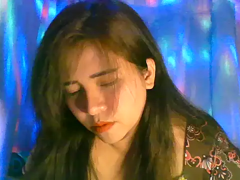 Snapshot of ann_tine123 chatting on November 29, 2025, 10:18 am ann tine123 online show from November 29, 2025, 10:18 am