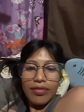 hottiebabe23 online show from November 21, 2025, 5:55 pm