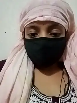 Snapshot of Quenn-Jiya752 chatting on November 5, 2025, 1:44 pm Quenn-Jiya752 online show from November 5, 2025, 1:44 pm