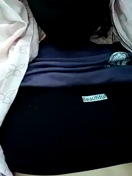 Snapshot of Quenn-Jiya752 chatting on November 13, 2025, 11:20 am Quenn-Jiya752 online show from November 13, 2025, 11:20 am