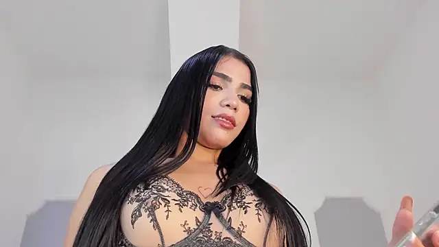 Snapshot of roxana_scott1 chatting on April 25, 2026, 3:42 am roxana scott1 online show from April 25, 2026, 3:42 am