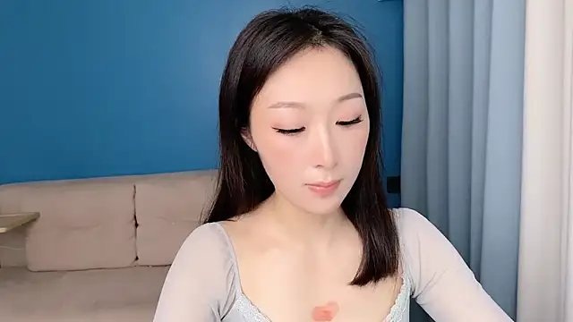 Snapshot of ella55-- chatting on April 11, 2026, 7:45 am ella55-- online show from April 11, 2026, 7:45 am