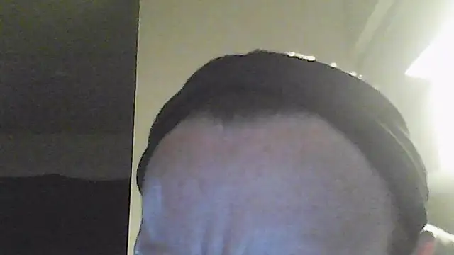 Snapshot of Karebearz1 chatting on April 1, 2026, 11:11 am Karebearz1 online show from April 1, 2026, 11:11 am