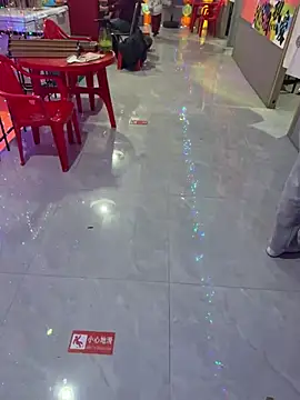 yueyue558 online show from February 23, 2026, 12:24 pm