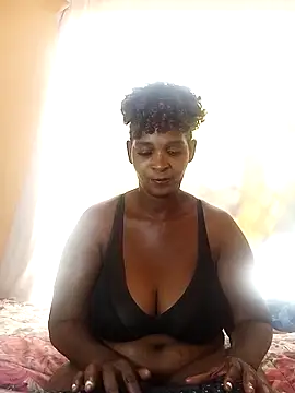 Snapshot of BLACKMALF chatting on November 14, 2025, 8:35 am BLACKMALF online show from November 14, 2025, 8:35 am