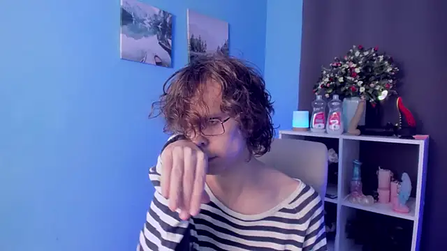 LeoBensyten online show from November 1, 2025, 8:55 pm