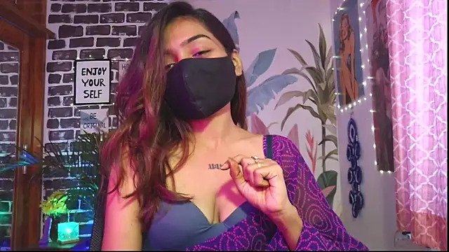 Saloni9 online show from April 4, 2026, 4:11 am