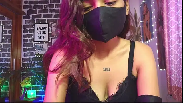 Saloni9 online show from April 5, 2026, 2:31 am