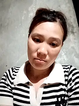 Snapshot of -Lana-123 chatting on April 19, 2026, 1:54 pm -Lana-123 online show from April 19, 2026, 1:54 pm