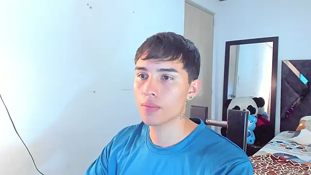 MollyandFher online show from February 4, 2026, 1:11 am