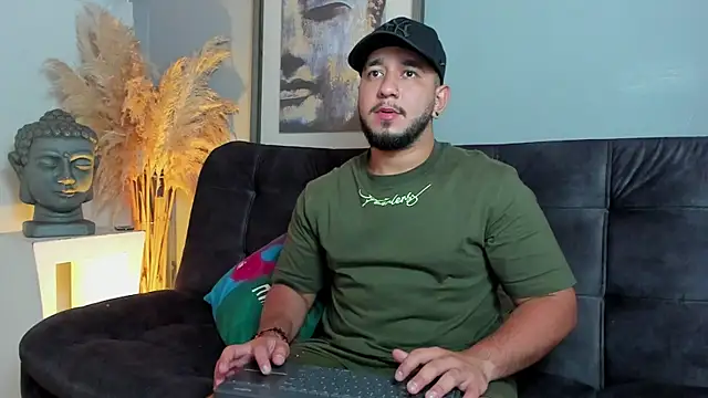 MarcusConnor online show from November 16, 2025, 7:08 pm