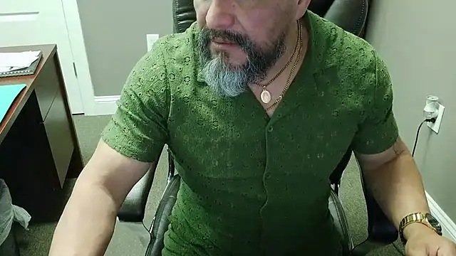 Snapshot of Chacho_1972 chatting on July 14, 2026, 3:51 pm Chacho 1972 online show from July 14, 2026, 3:51 pm
