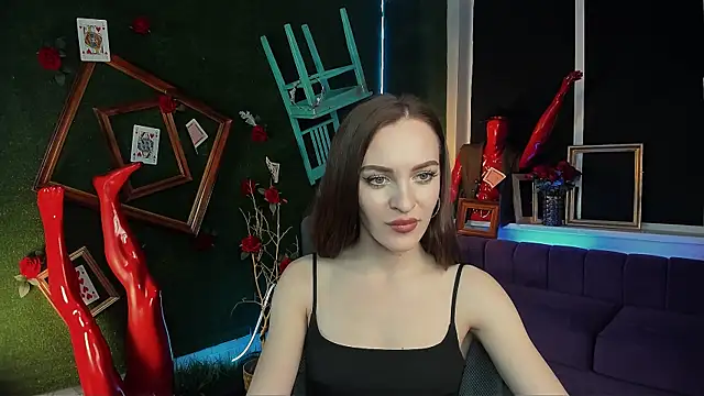 EdnaThomus online show from November 11, 2025, 4:51 pm