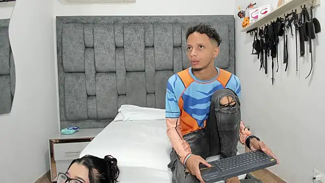 DamianandEva online show from November 9, 2025, 12:14 pm