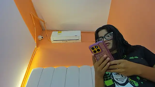 DamianandEva online show from January 16, 2026, 1:04 pm