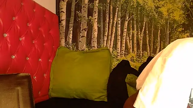 Lucile Carrie online show from July 15, 2026, 4:51 am