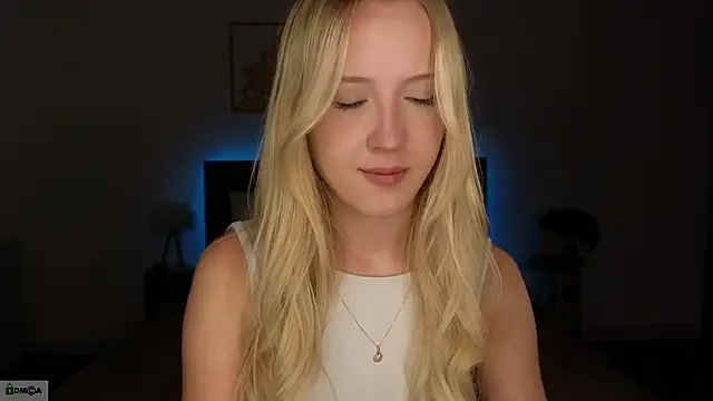 Snapshot of adele_armass chatting on March 14, 2026, 9:20 pm adele armass online show from March 14, 2026, 9:20 pm