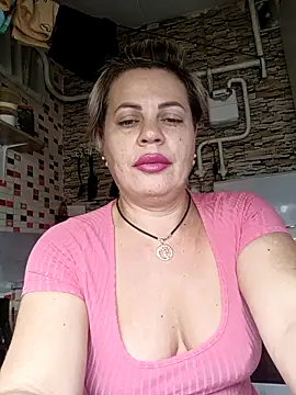 Snapshot of MilkySky chatting on November 12, 2025, 10:30 pm MilkySky online show from November 12, 2025, 10:30 pm