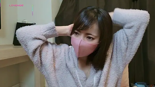 Miyo   online show from April 7, 2026, 9:48 pm