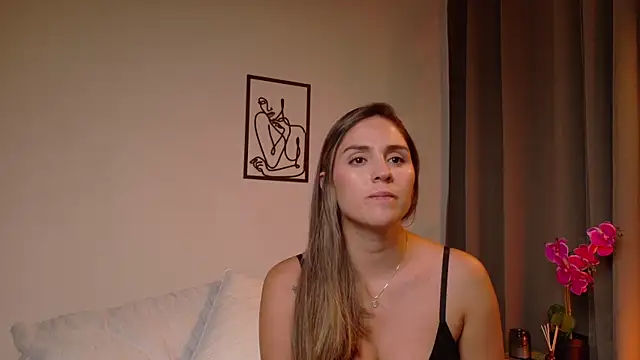 Snapshot of VictoriaNova_ chatting on May 26, 2026, 10:28 pm VictoriaNova online show from May 26, 2026, 10:28 pm