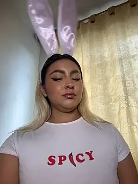 Elina Hills online show from March 31, 2026, 6:08 pm