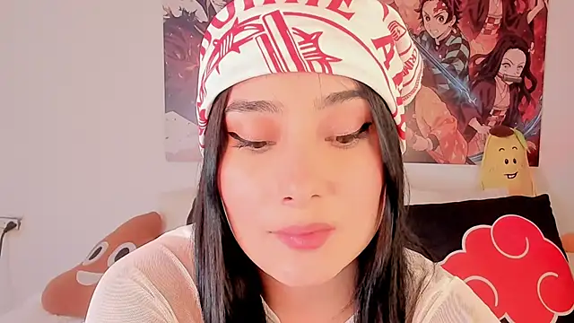 Snapshot of EvangelineLeblanc chatting on November 6, 2025, 9:05 pm EvangelineLeblanc online show from November 6, 2025, 9:05 pm