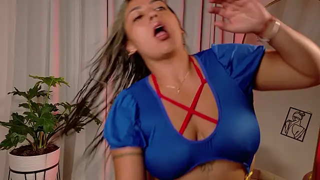 Zara Nova online show from February 16, 2026, 12:29 am