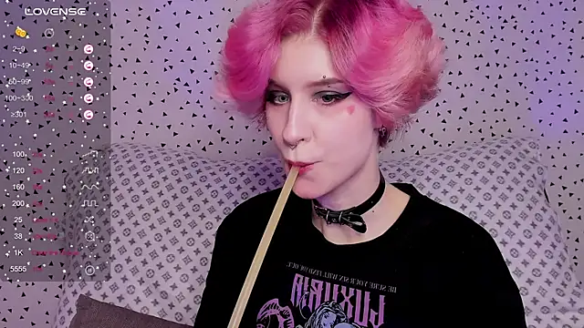 Snapshot of Angel_Julles chatting on May 31, 2026, 5:09 pm Angel Julles online show from May 31, 2026, 5:09 pm