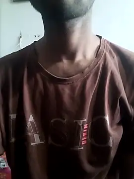 Snapshot of PackagedCostar chatting on October 31, 2025, 4:13 am PackagedCostar online show from October 31, 2025, 4:13 am