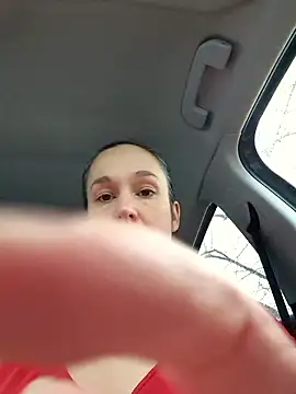 Girlysensuelle online show from January 14, 2026, 12:11 pm