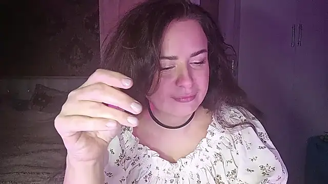 Snapshot of Heavened_Luna chatting on November 8, 2025, 8:03 am Heavened Luna online show from November 8, 2025, 8:03 am