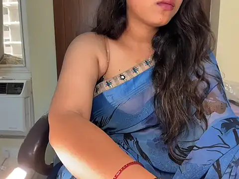 Snapshot of Shilpa_7 chatting on June 17, 2026, 8:39 am Shilpa 7 online show from June 17, 2026, 8:39 am