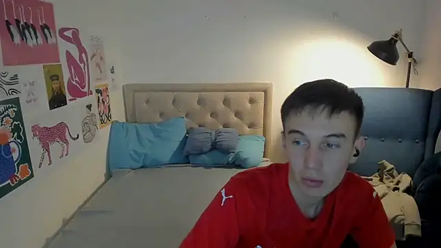 Snapshot of MarkKullen chatting on November 8, 2025, 5:12 pm MarkKullen online show from November 8, 2025, 5:12 pm