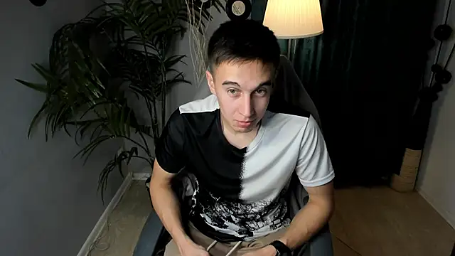 Snapshot of MarkKullen chatting on November 30, 2025, 3:27 pm MarkKullen online show from November 30, 2025, 3:27 pm