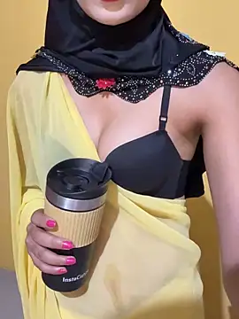 Sexy Adaye online show from November 18, 2025, 6:45 pm