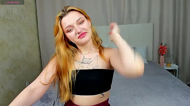 AnnaXPeach online show from November 6, 2025, 12:33 am