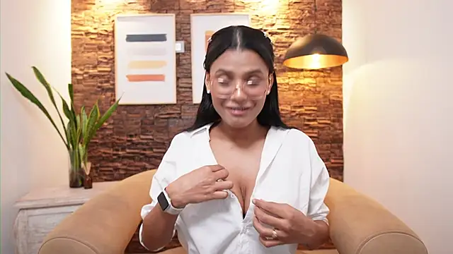 Celeste Coper online show from November 13, 2025, 3:55 pm