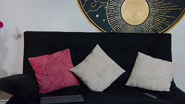 AlessioVitale online show from February 12, 2026, 7:53 pm