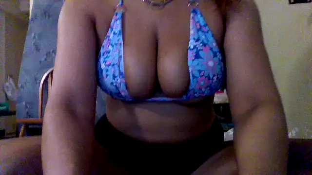 Juicyapplecandy online show from June 25, 2026, 12:09 pm