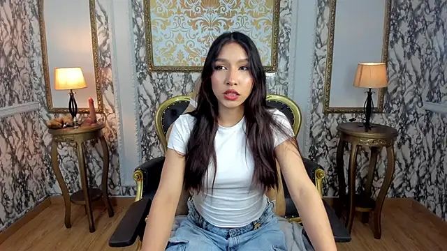 AuroraAddict online show from November 10, 2025, 7:24 pm