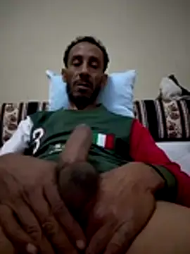 Snapshot of walide100000 chatting on April 1, 2026, 1:41 pm walide100000 online show from April 1, 2026, 1:41 pm